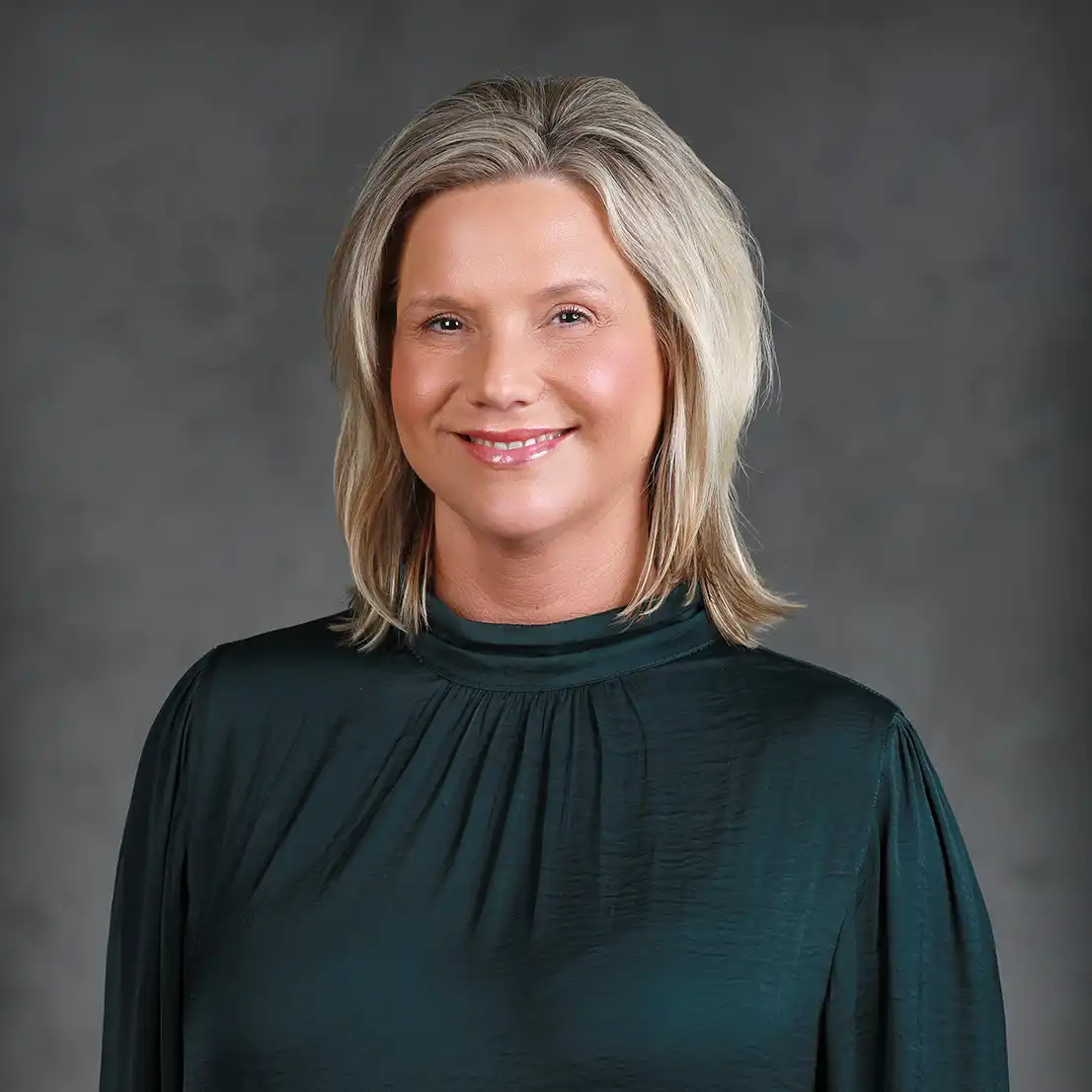 Headshot of Holly Grooms