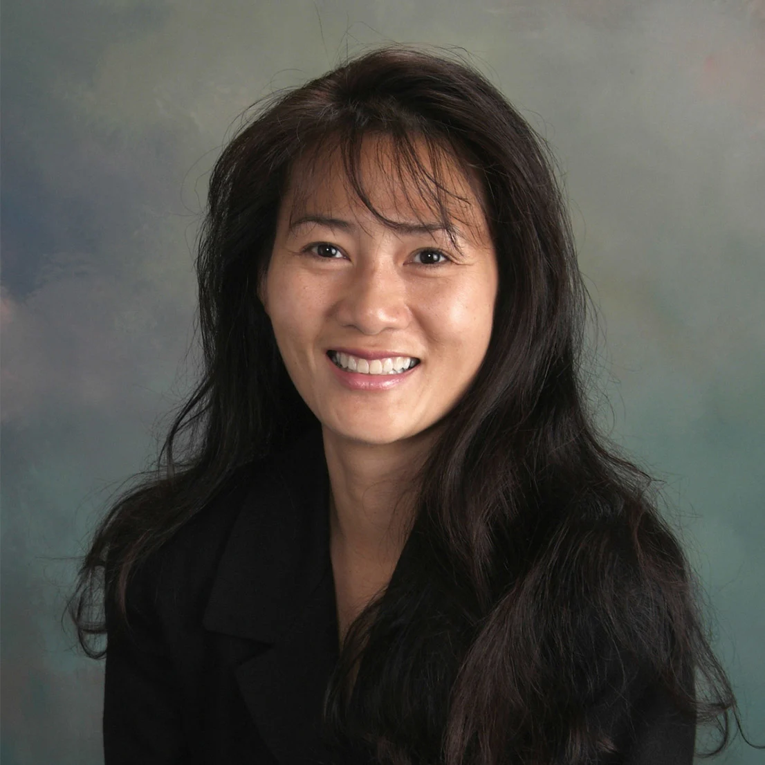 Heashot of Huong Thi Phan