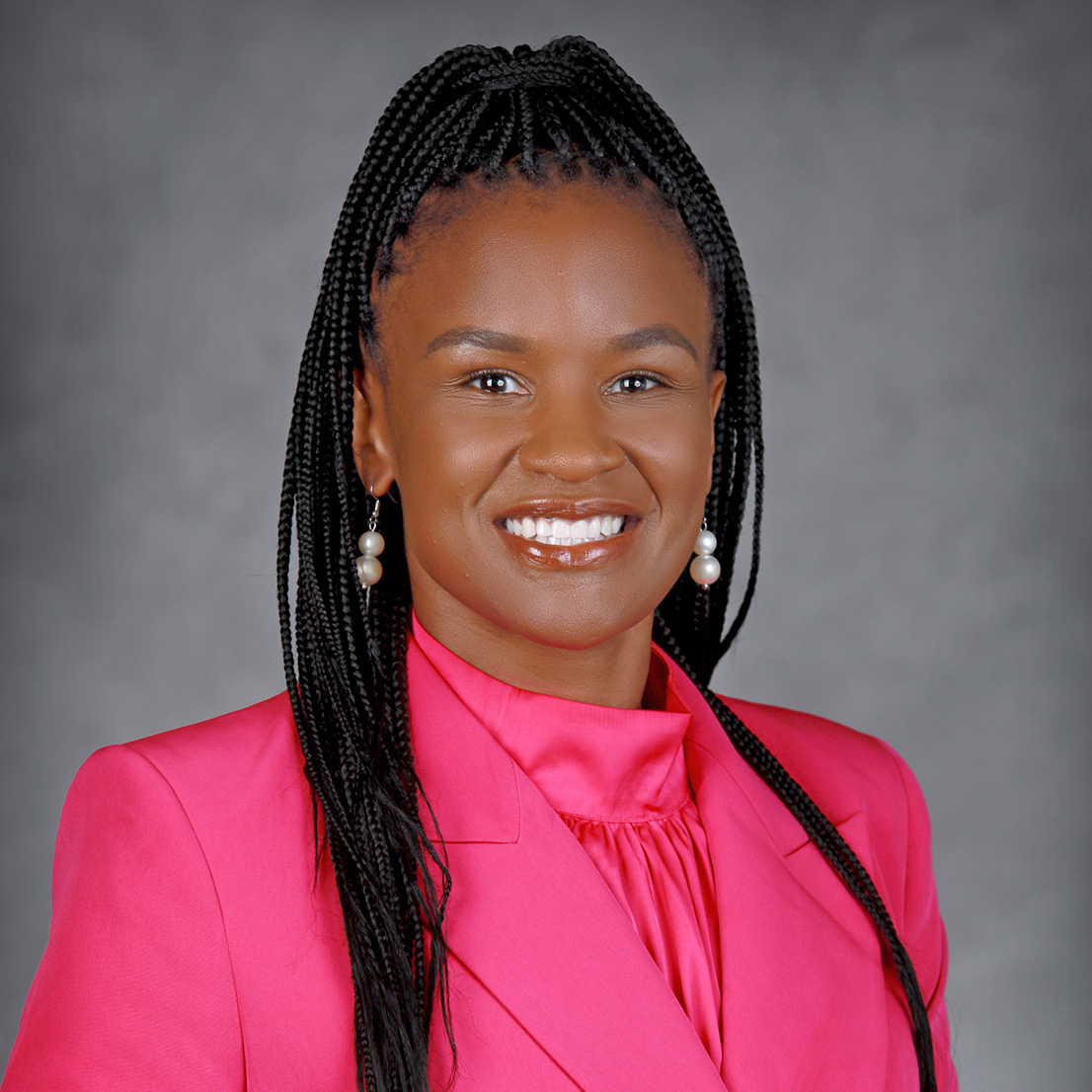Tsheira Scott headshot.